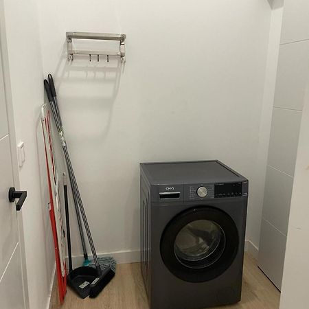 U1 Ap Nuevo, Bien Comunicado Madrid Centro Apartman Kültér fotó