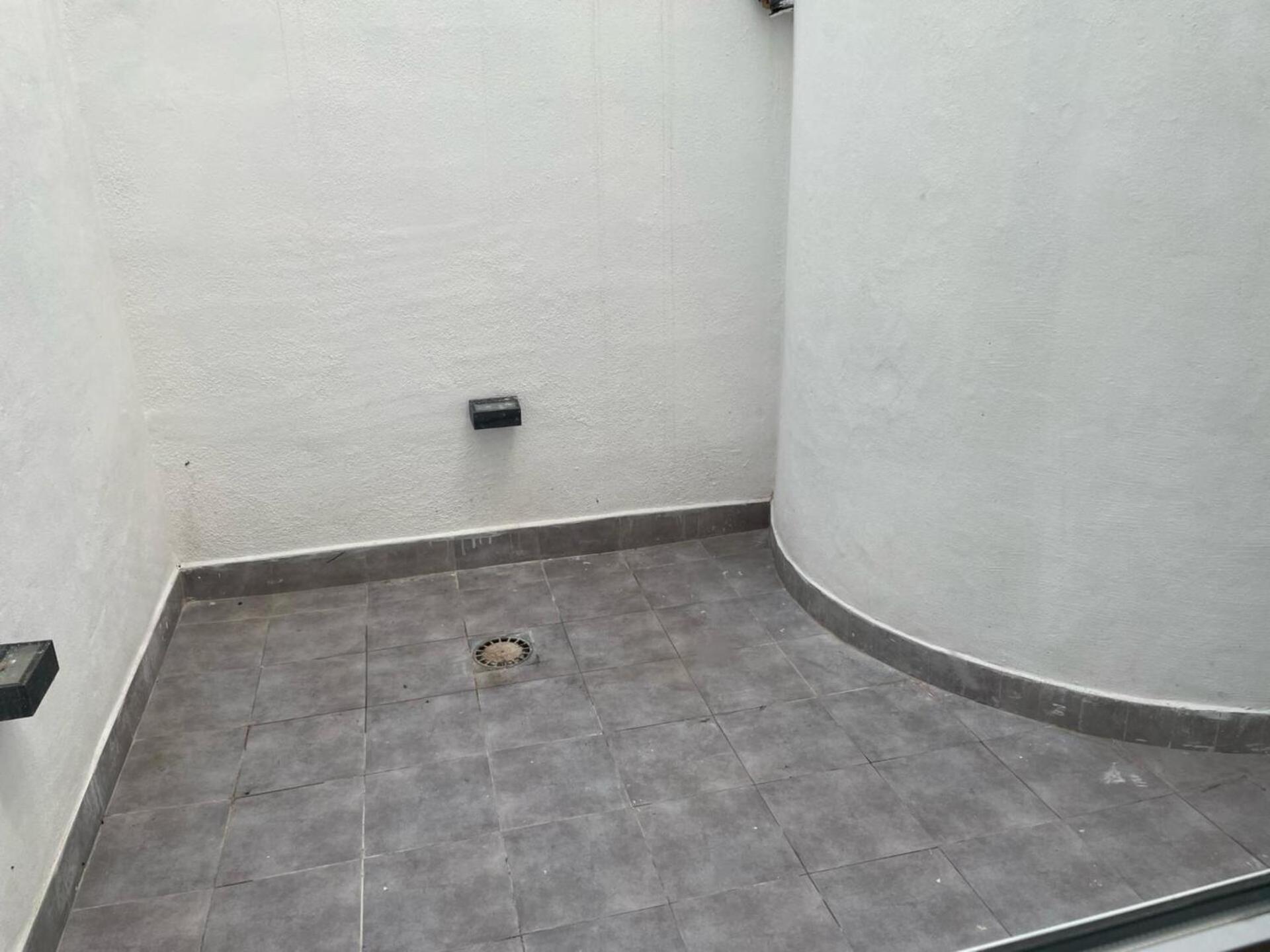 U1 Ap Nuevo, Bien Comunicado Madrid Centro Apartman Kültér fotó