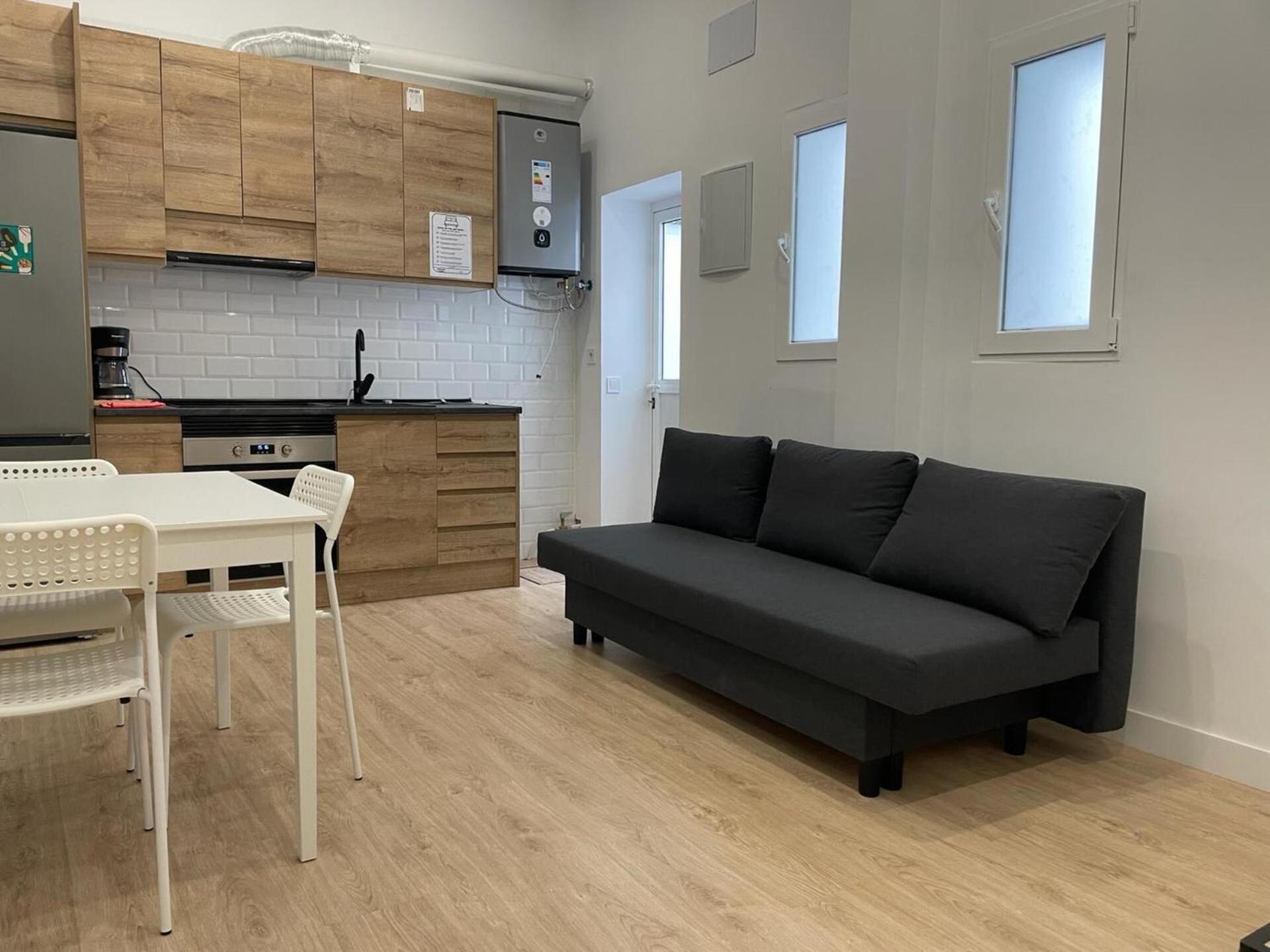 U1 Ap Nuevo, Bien Comunicado Madrid Centro Apartman Kültér fotó